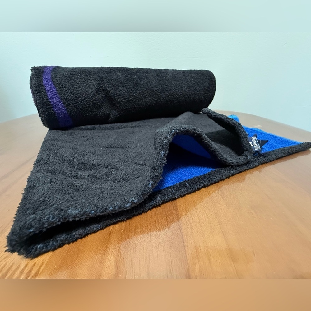 Vilebrequin Blue and Black Towel - Picture 4 of 7